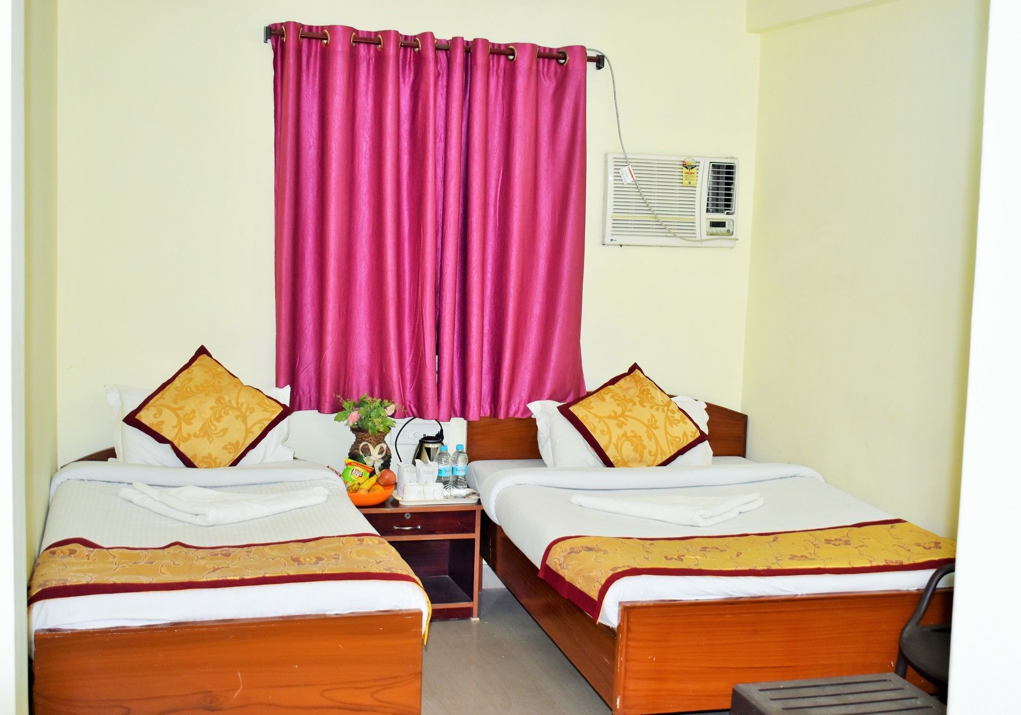Hotel Vipassana Bodh Gaya Exterior foto